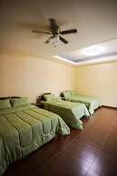 Minshuku KCS Hotel and Restaurant