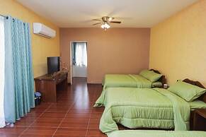 Minshuku KCS Hotel and Restaurant