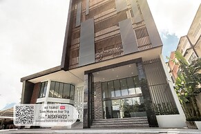 SJ Miracle Hotel