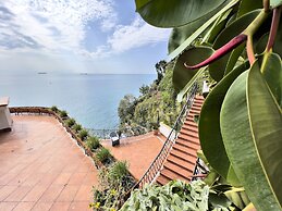 Due Relais - Panoramic Sea View Suites