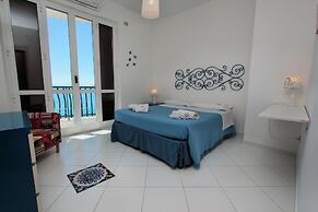 Due Relais - Panoramic Sea View Suites