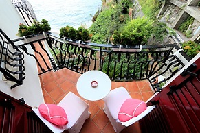 Due Relais - Panoramic Sea View Suites