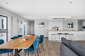 Huxham View and Annex