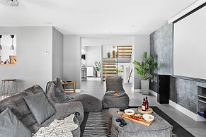 Huxham View and Annex