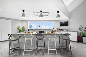 Huxham View and Annex