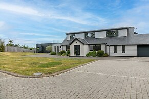 Huxham View and Annex