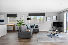 Huxham View and Annex