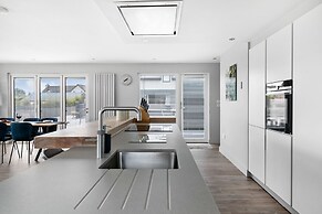 Huxham View and Annex