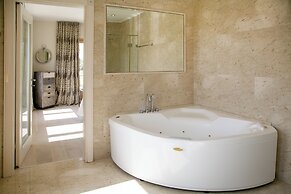 Aphrodite Hills Rentals – Elite Villas