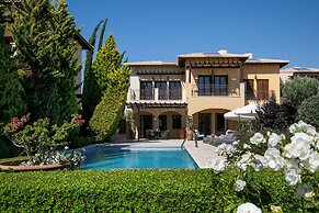 Aphrodite Hills Rentals – Elite Villas