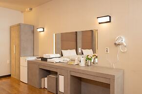 Cosmos Hotel