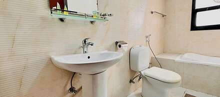 OYO 1118 Sharjah Plaza Hotel