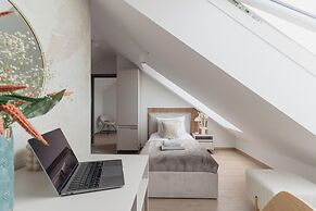 MUSE - LoftAffair Collection