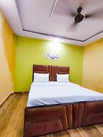 Roomshala 122 Hotel park view