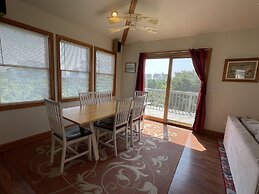 Swinkels 3 Bedroom Cottage by RedAwning