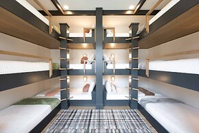 Desert Mirage 5 Bedroom Home