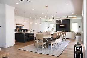 Desert Mirage 5 Bedroom Home