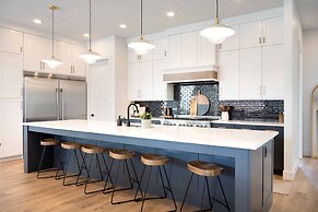 Desert Mirage 5 Bedroom Home