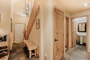 40gs â Wifi - W/d â Hot Tub - Sleeps 8 3 Bedroom Cabin by RedAwning