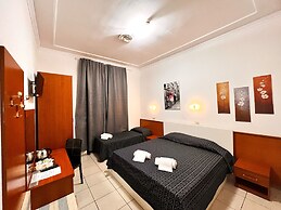 Alius And Freerome Hotel