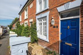 Impeccable 3 bed 2 Bath Central Cowes Cottage