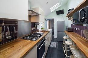 Impeccable 3 bed 2 Bath Central Cowes Cottage