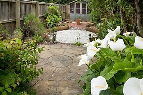 Impeccable 3 bed 2 Bath Central Cowes Cottage