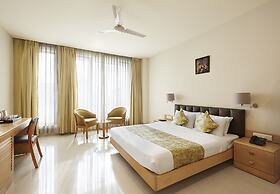 Monday Hotels Mahape