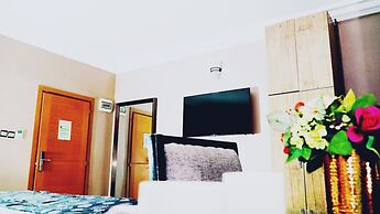 Cromwell Courtyard hotel