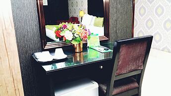 Cromwell Courtyard hotel