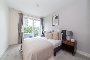 The River Thames Collection