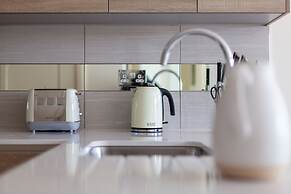 The River Thames Collection