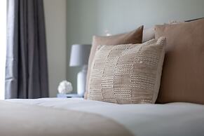 The River Thames Collection