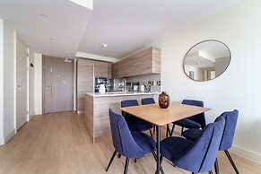 The River Thames Collection