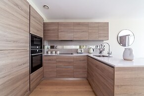 The River Thames Collection