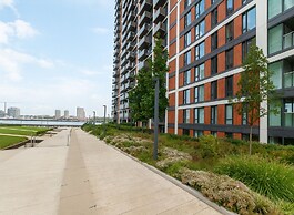 The River Thames Collection