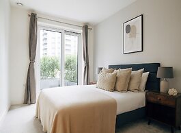 The River Thames Collection