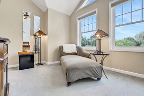 Moondance Ridge Bed & Breakfast