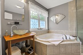 Moondance Ridge Bed & Breakfast