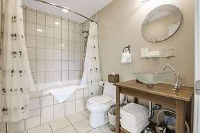 Moondance Ridge Bed & Breakfast