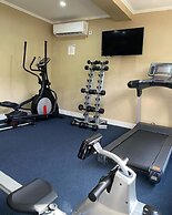 Myah's Luxury Suites Hotel