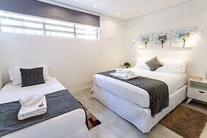 Apartamento com quintal na Praça do Pôr do Sol