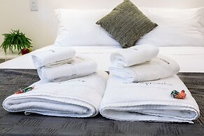 Apartamento com quintal na Praça do Pôr do Sol