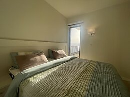 PORTO & ALMIRA BEACH