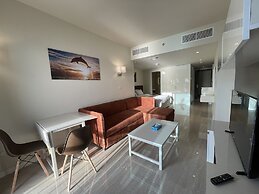 PORTO & ALMIRA BEACH