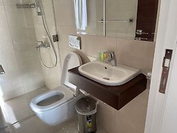 PORTO & ALMIRA BEACH