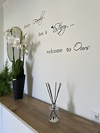 Pompeii 22 Apartment