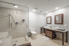 Luxury Condos with Panoramic Views