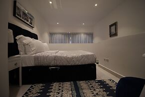 Embassy Gardens - One Bed