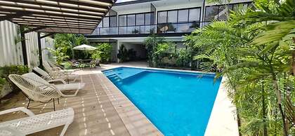 Deluxe Apartments Azure